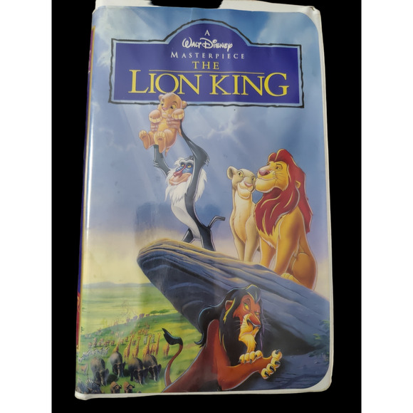 VHS tapes bundle. Lady and the Tramp  Lion King - Picture 3 of 3